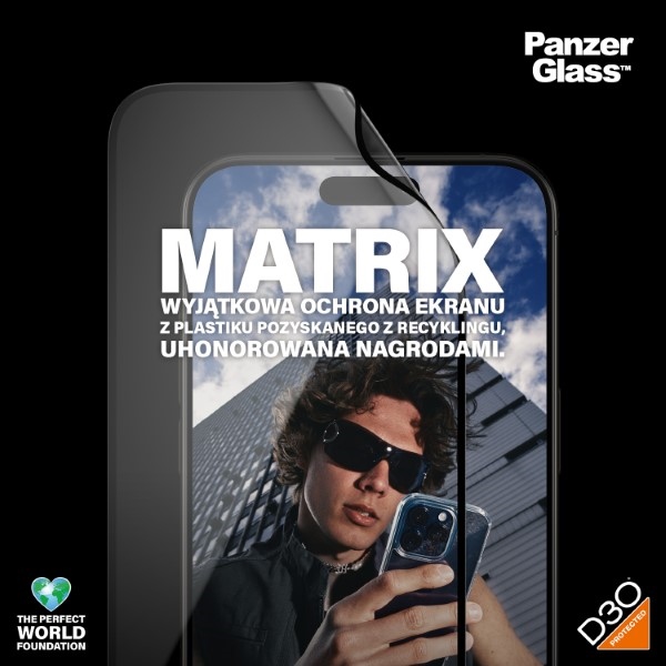 Гибридное стекло PanzerGlass Matrix Ultra-Wide-Fit для iPhone 15 Pro Max с позиционером