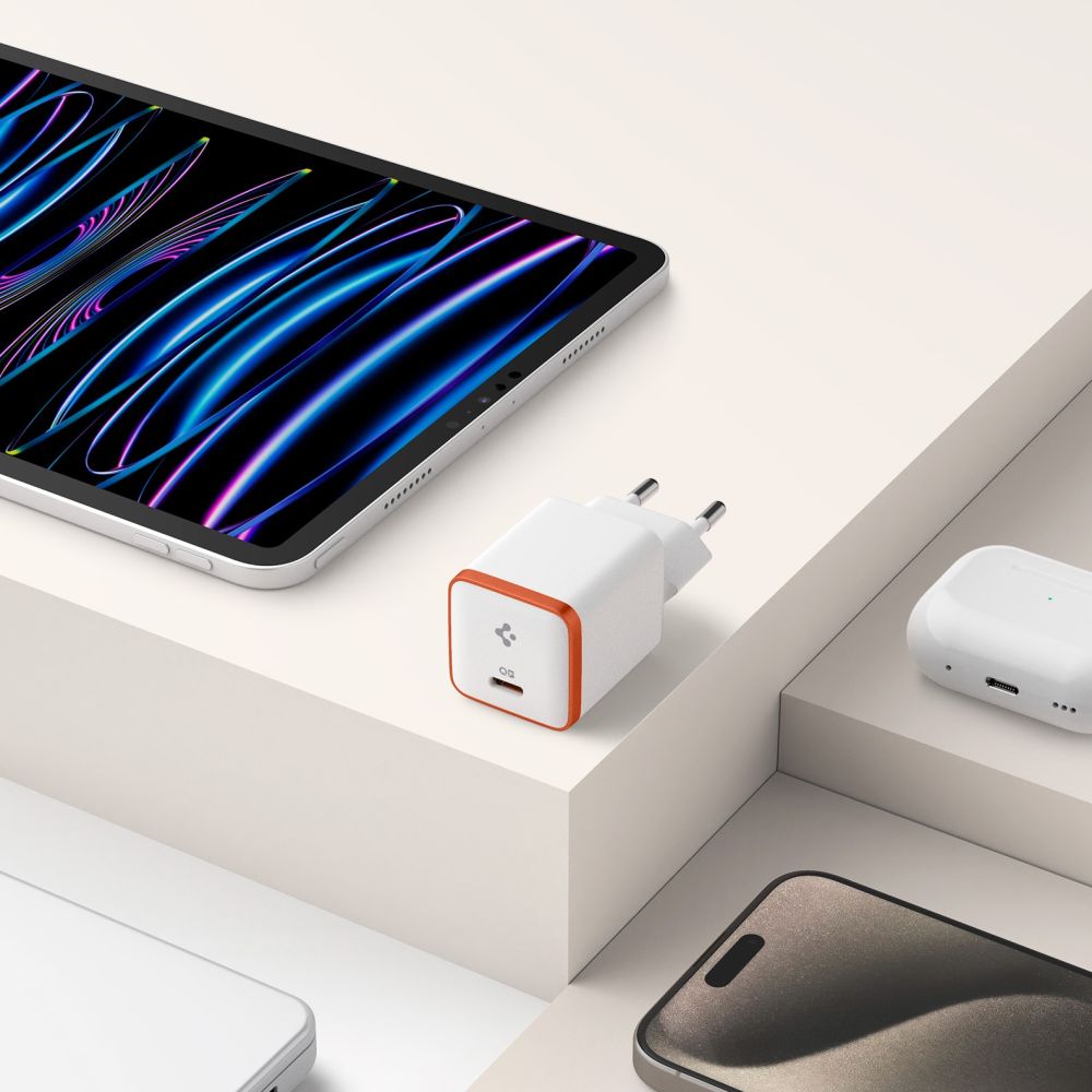 Настенное зарядное устройство Spigen ArcStation Essential EE301EU 30W - белый