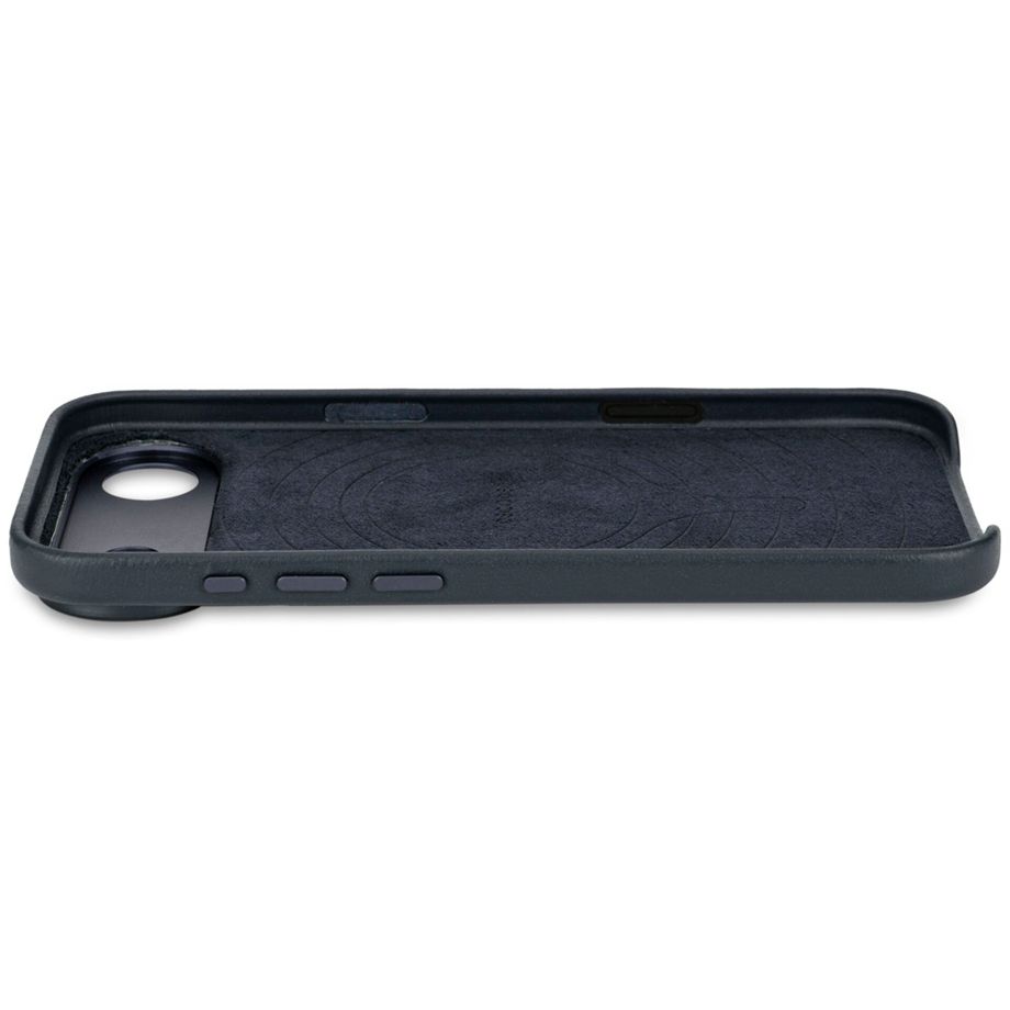 Decoded Leather MagSafe Case for iPhone 17 - Navy Blue