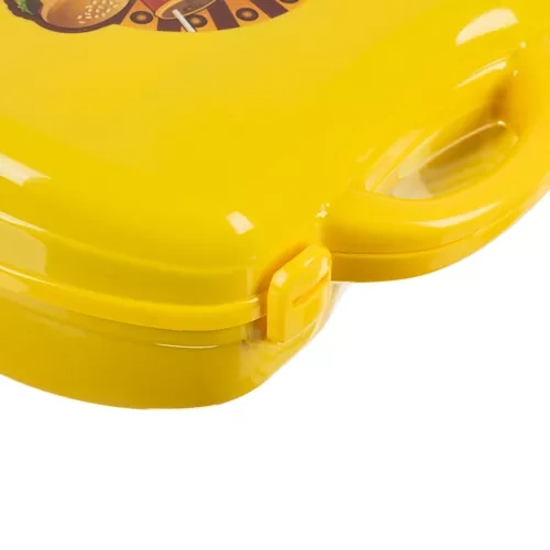 Plastic Mass In A Kruzzel 23202 Suitcase