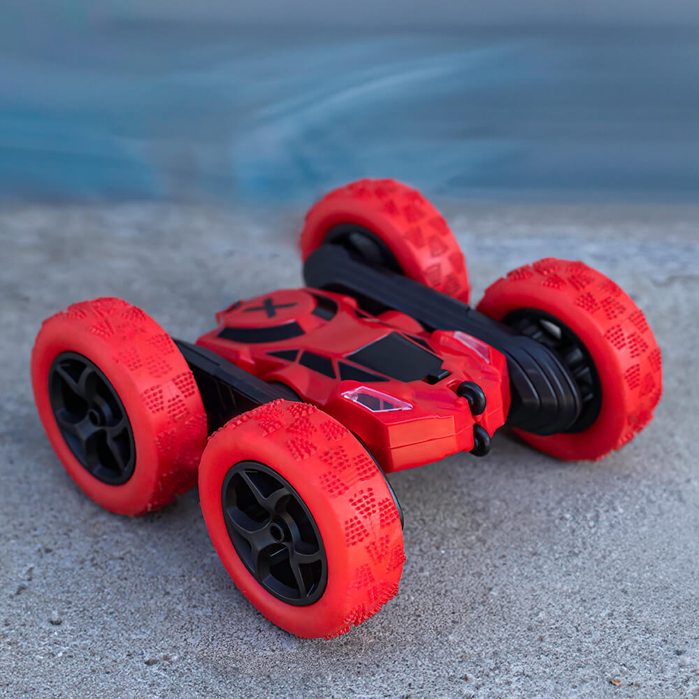 Радиоуправляемая трюковая машинка Maxlife MXRC-200 вездеход 4WD