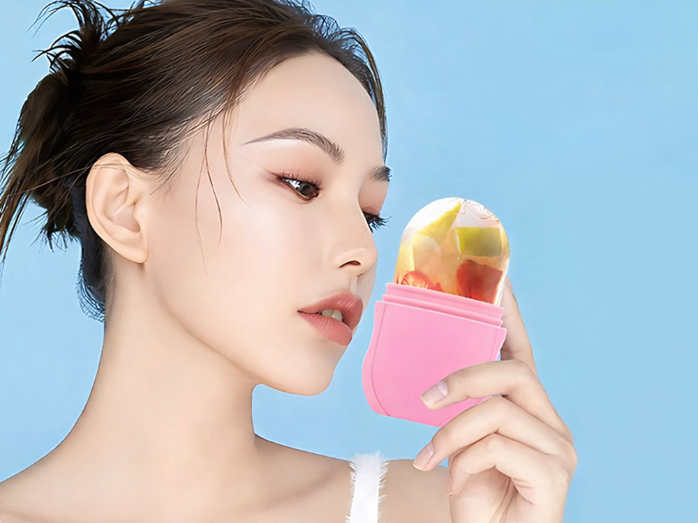 Ice Roller for Face, Reusable Silicone Mold for Soothing Skin and Reducing Puffiness, Pink