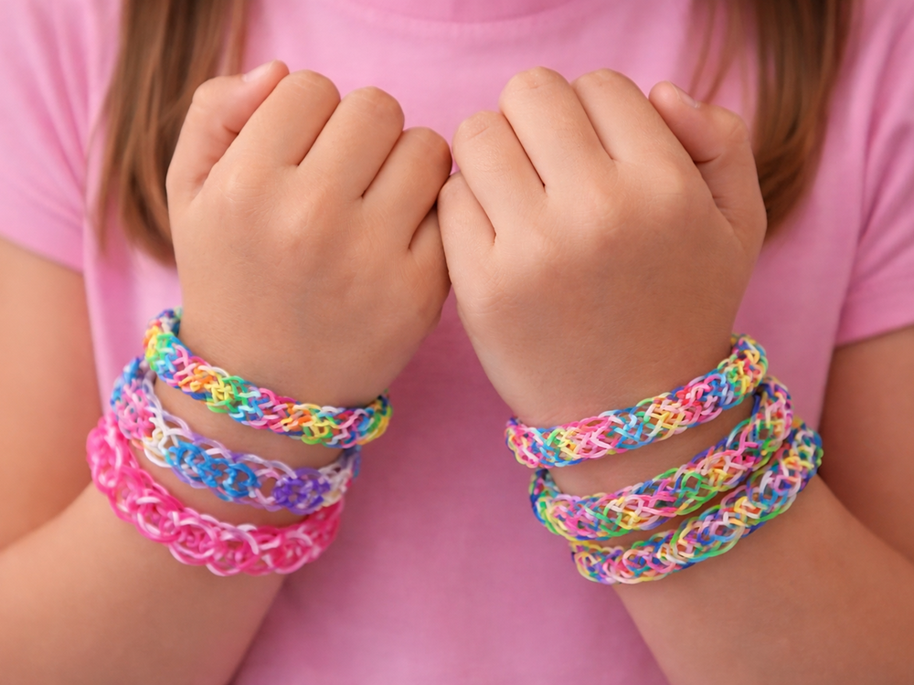 Rubber Band Bracelet Making Kit XXL 6800 Pieces Loom, 22 Colors