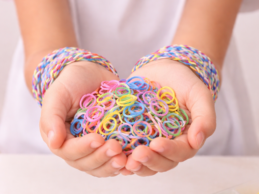 Rubber Band Bracelet Making Kit XXL 6800 Pieces Loom, 22 Colors