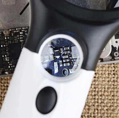 Izoxis 22670 LED-Illuminated Magnifying Glass (3)