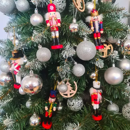 Ruhhy Wooden Christmas Nutcracker Figurines, 5 pcs, Multicolor