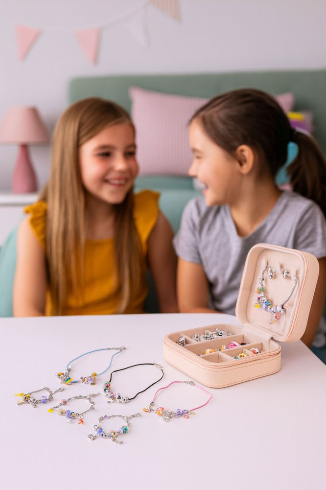 Aproču veidošanas komplekts meitenēm ar piekariņiem un pērlītēm 66 gab. (0)