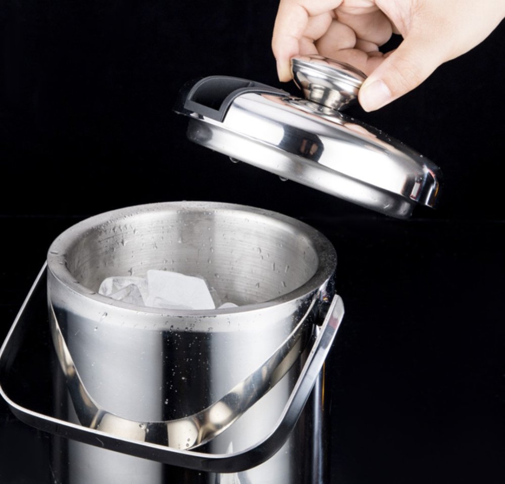 Ledus Spainis Trauks ar Vāku, Standziņām un Karoti, 1.3L | Ice Bucket with Tongs (4)