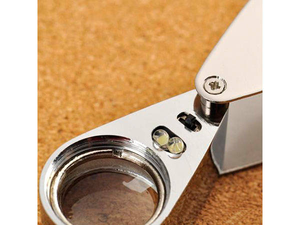 Juveliera lupa 30x 21mm, salokāma kabatas lupa ar 2 LED apgaismojumu (2)