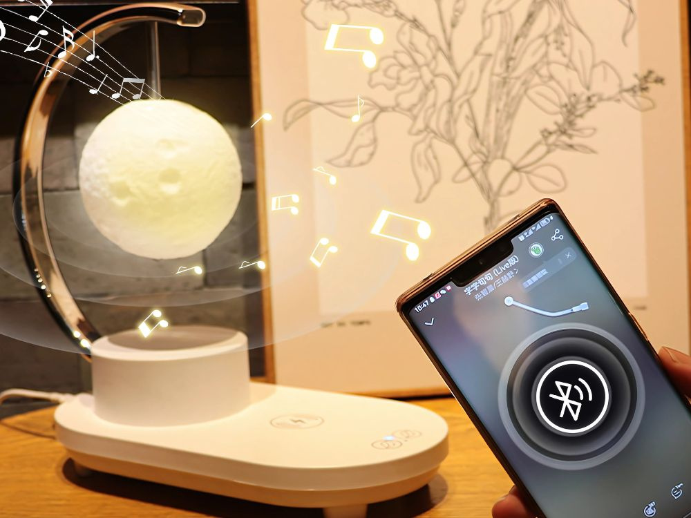 RGB ночник-светильник Луна с беспроводной зарядкой 10Вт и Bluetooth... (1)