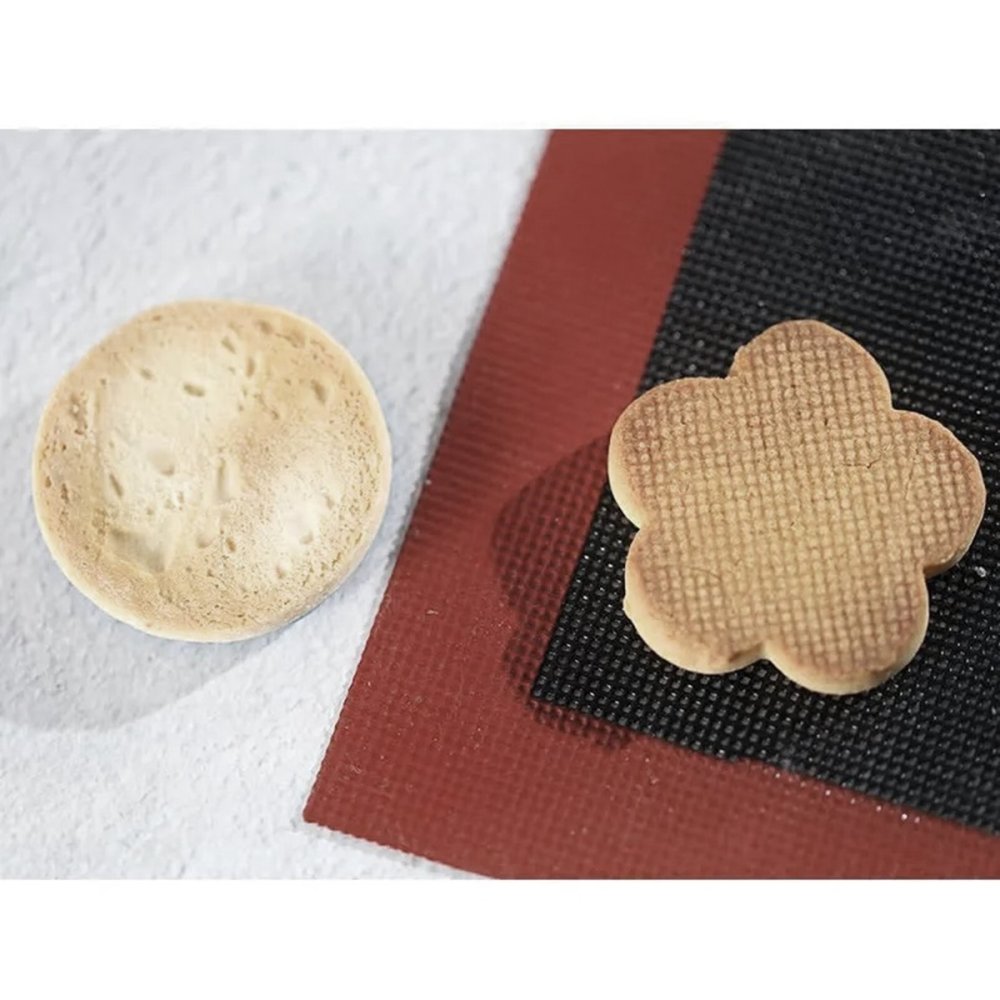 Силиконовый коврик для выпечки с микроперфорацией 30x40 см, черный (1)