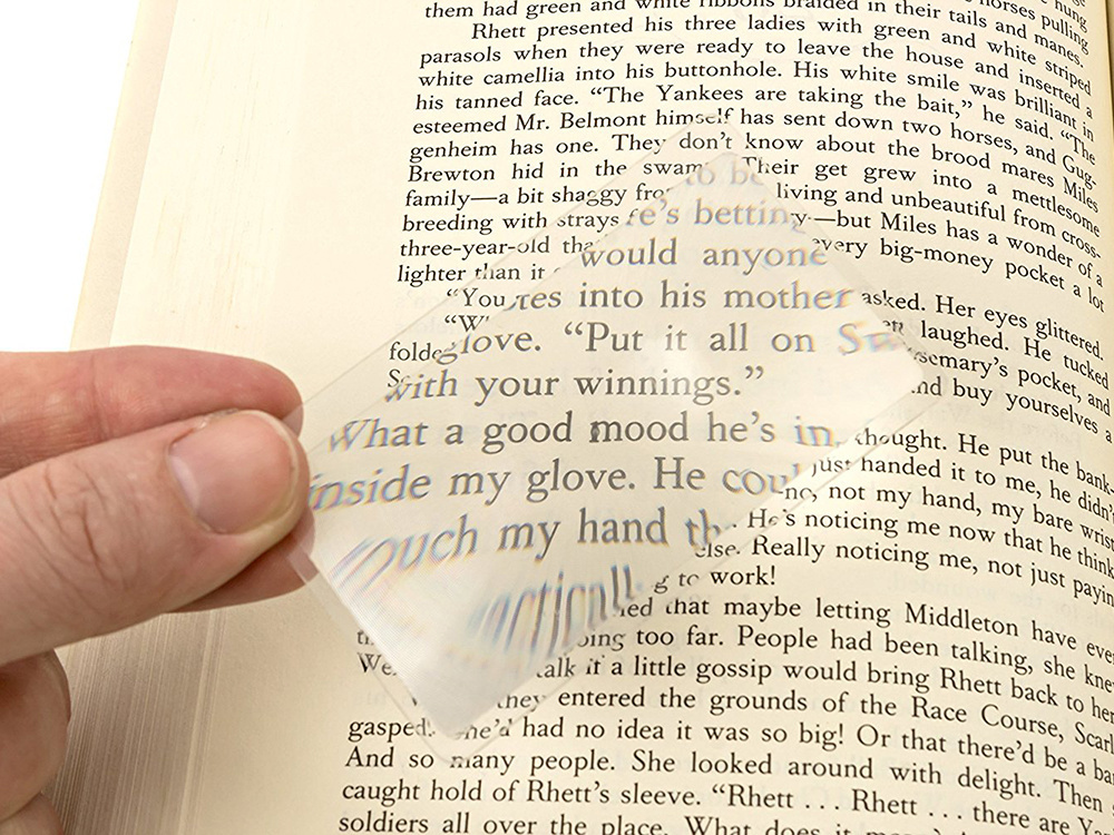 Лупа-визитка с линзой Френеля для чтения 85x55мм (1)