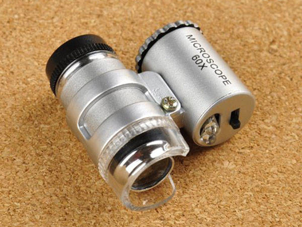 Карманный микроскоп-лупа 60x с 2 LED подсветкой для ювелиров (1)