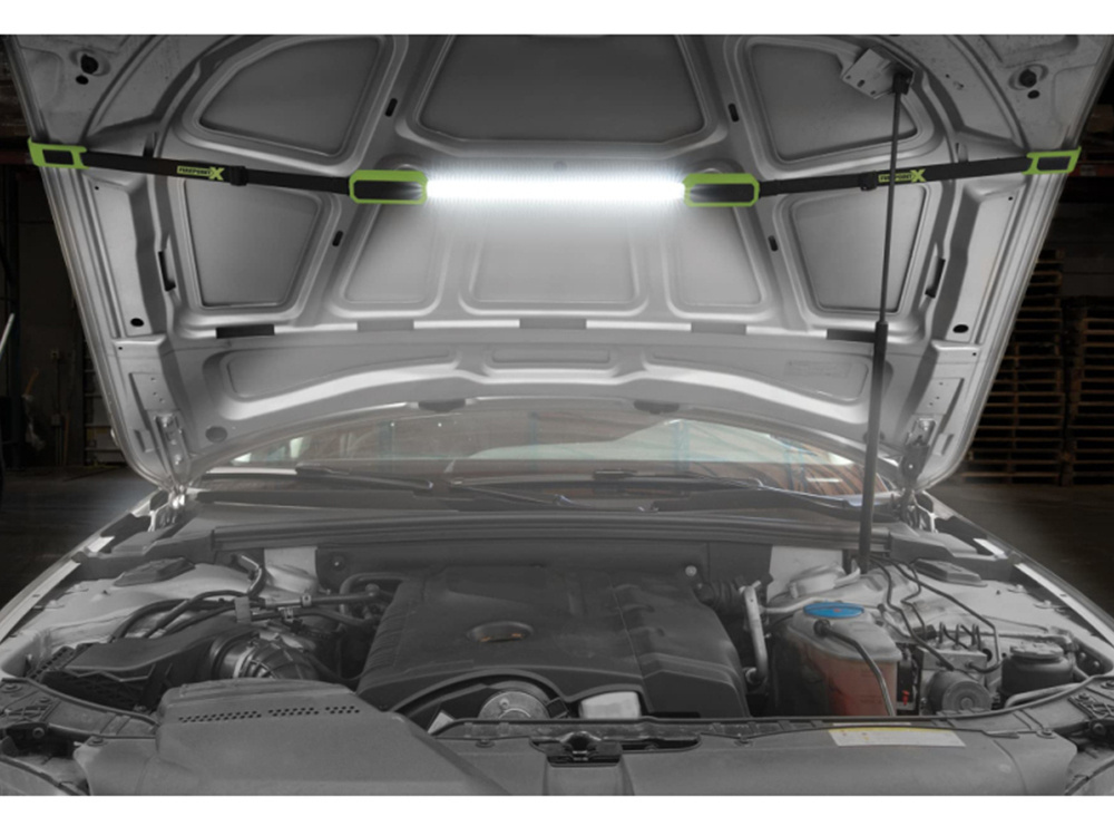 LED darbnīcas lampa ar magnētu un akumulatoru, 125–182 cm, motora pārsegam (1)