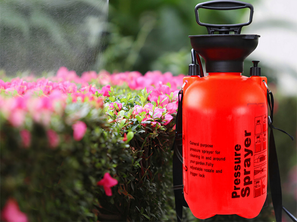 Rokas spiediena dārza smidzinātājs ar garu lance, 8L, siksna, oranžs (2)