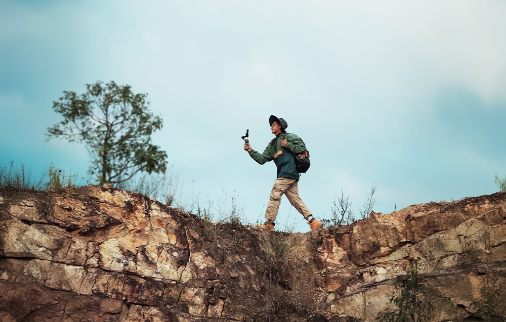 Hohem iSteady M6 3-asu viedtālruņa stabilizators ar OLED ekrānu (3)