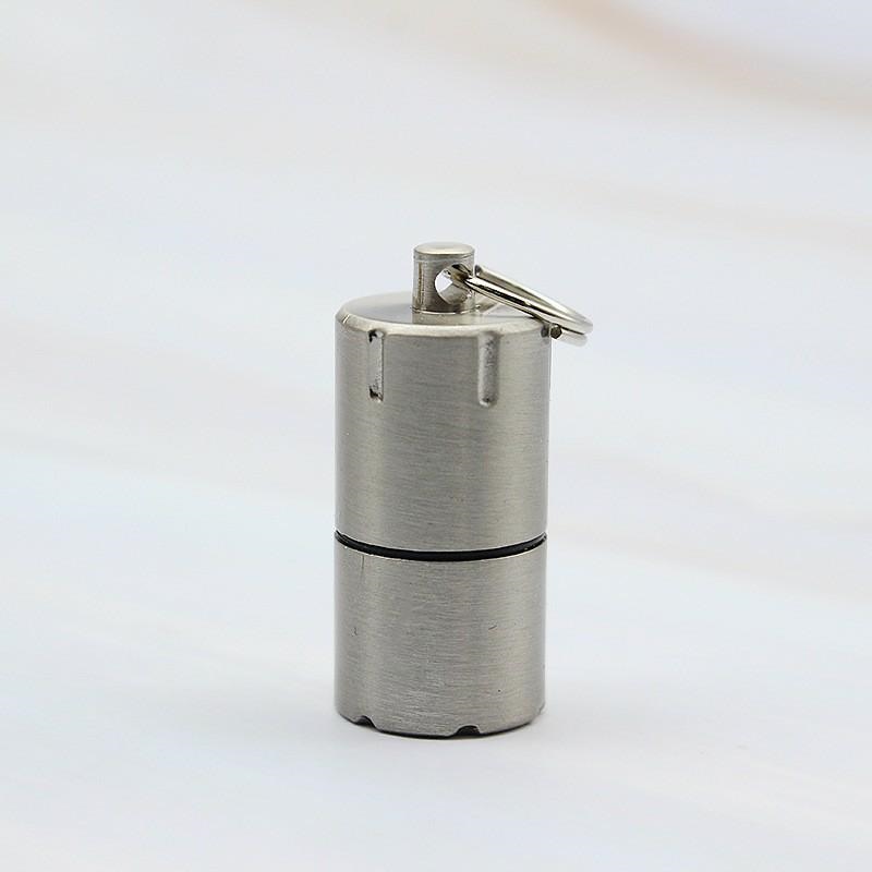 Mini atslēgu piekariņu šķiltavas kempinga izdzīvošanas rīks, 2.5x1.3cm | Mini Keychain Lighter Camping Survival... (1)