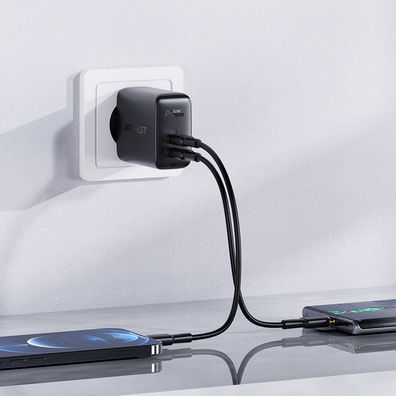 Acefast sienas lādētājs USB Type-C / USB 32W, PPS, PD, QC 3.0, AFC, FCP, melns (A5 black) (2)